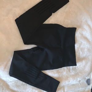 New leggings they didn’t fit me they are size Xs